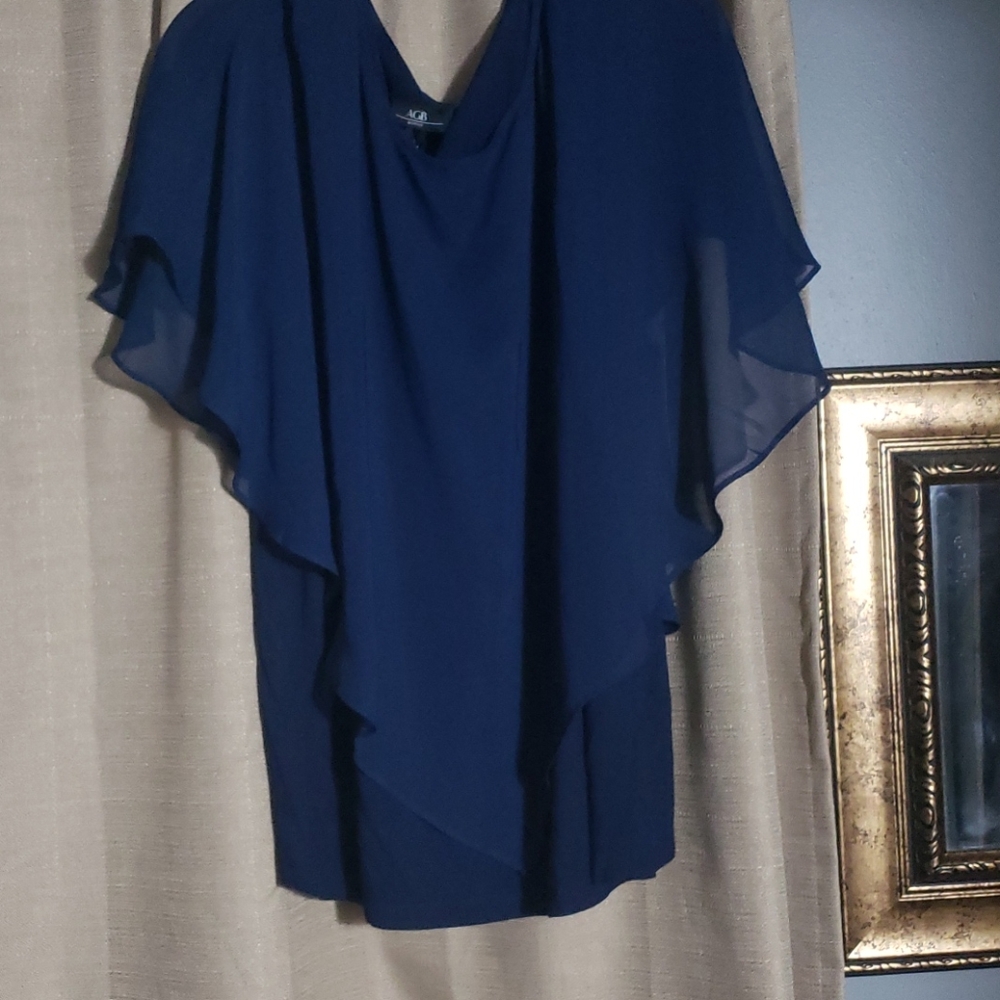 Navy top